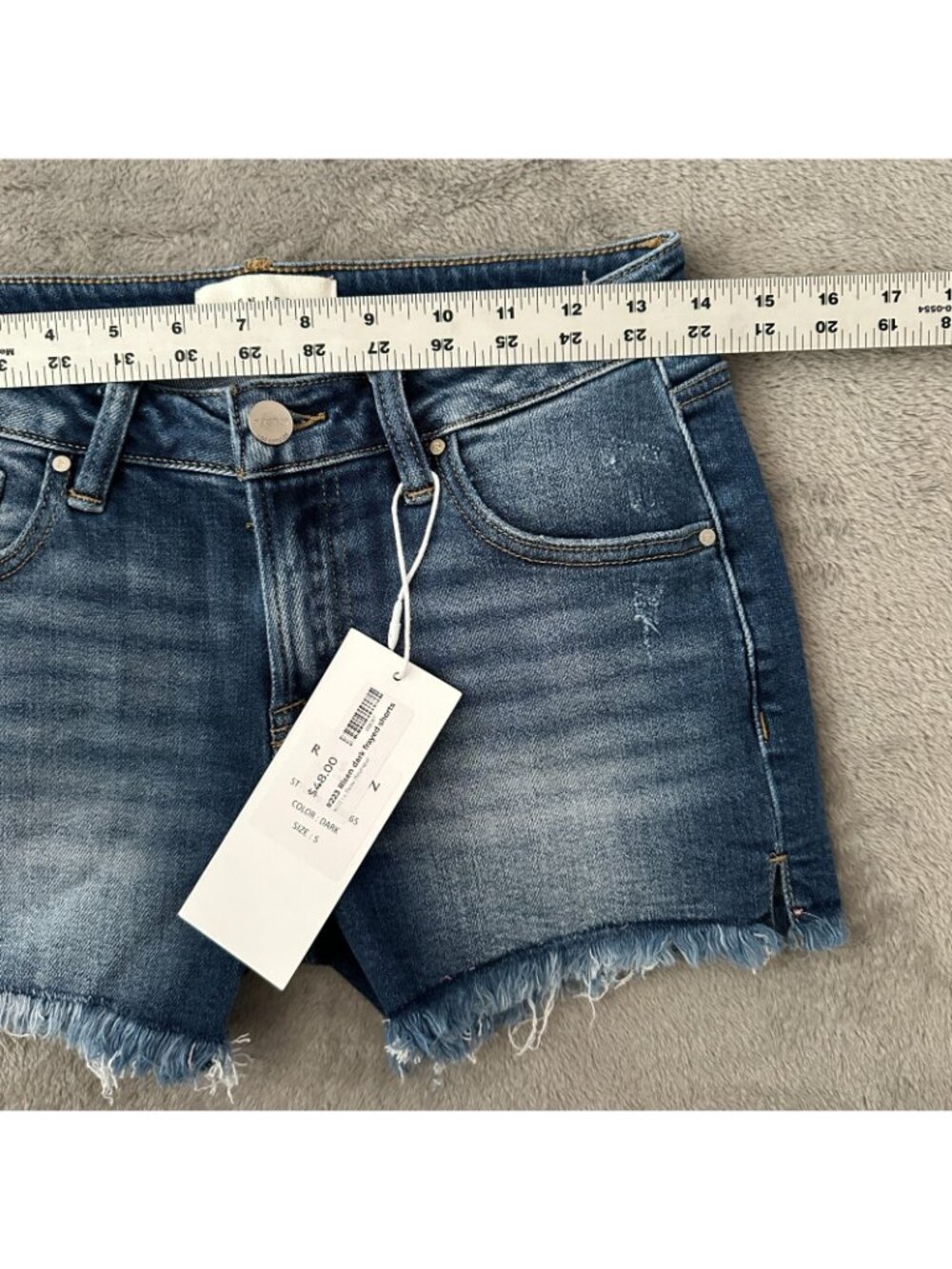 NWT Risen Los Angeles Dark Frayed Shorts High Rise Stretch SMALL - Picture 6 of 8